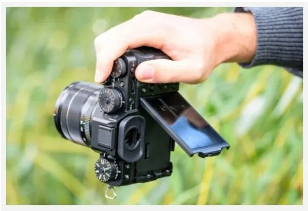 X-T3 được trang bị ống ngắm điện tử (EVF) kích thước 0,5 inch