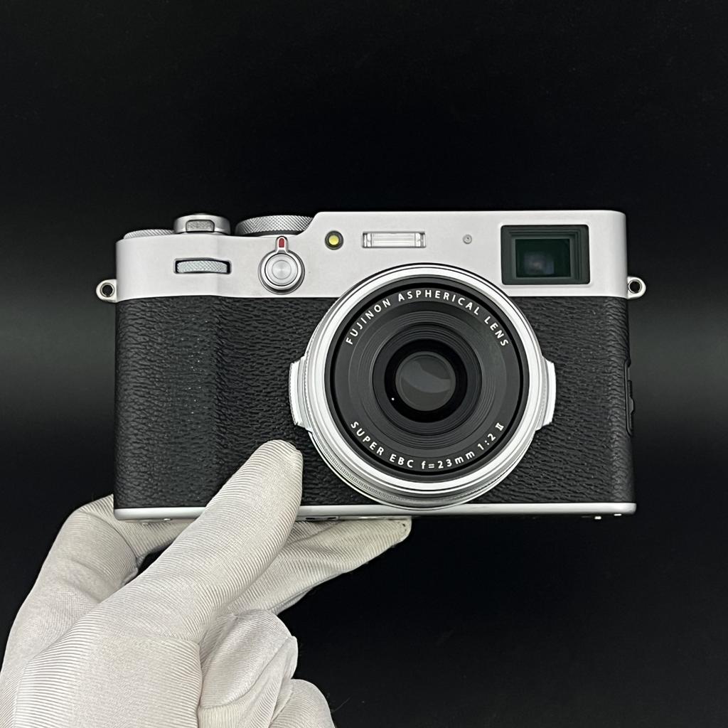 Máy ảnh Fujifilm X100V Cũ 99% (2nd/silver) #01266