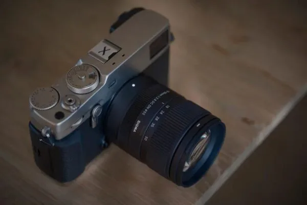 Hiệu suất và trải nghiệm sử dụng của Sigma 18-50mm f/2.8